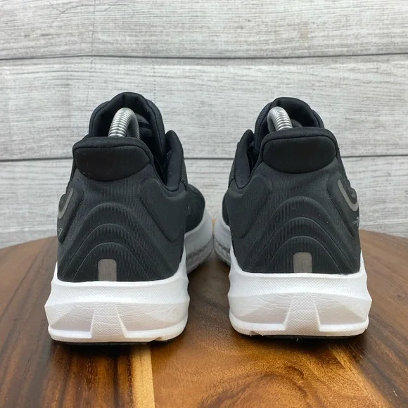 Altra Torin 7 Men's Athletic Shoes - Black and White - Picture 6 of 12